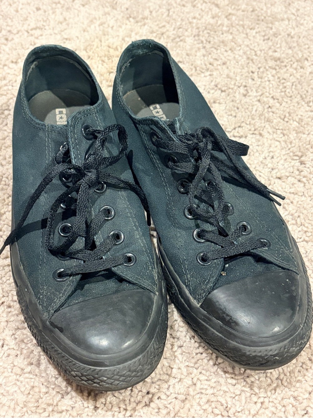 Converse Black on Black Low-Top Canvas Sneakers W10 M8